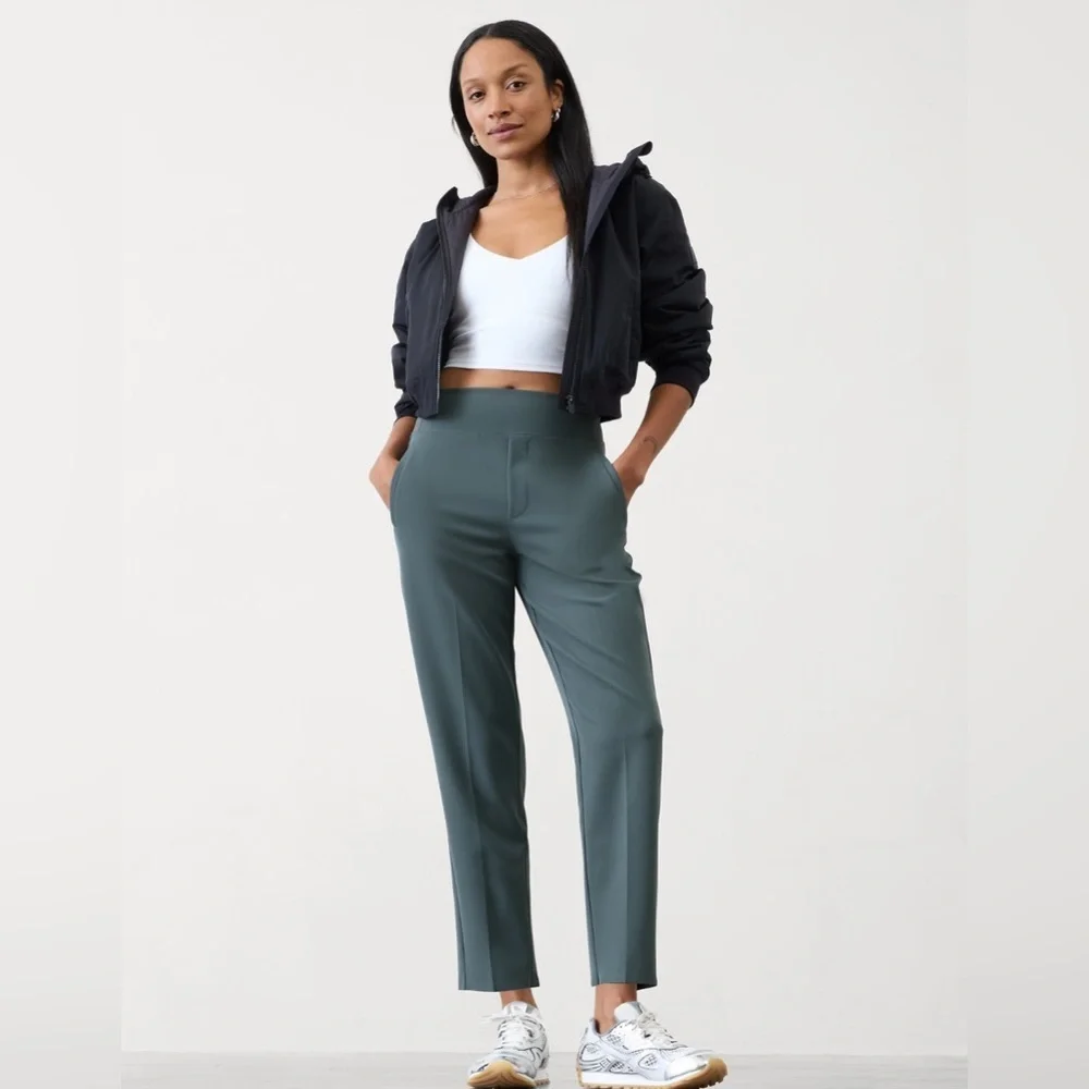 NWT Athleta Endless Eden Pants size 2.
